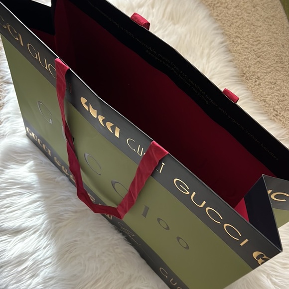 Large Gucci paper bag - Picture 3 of 7